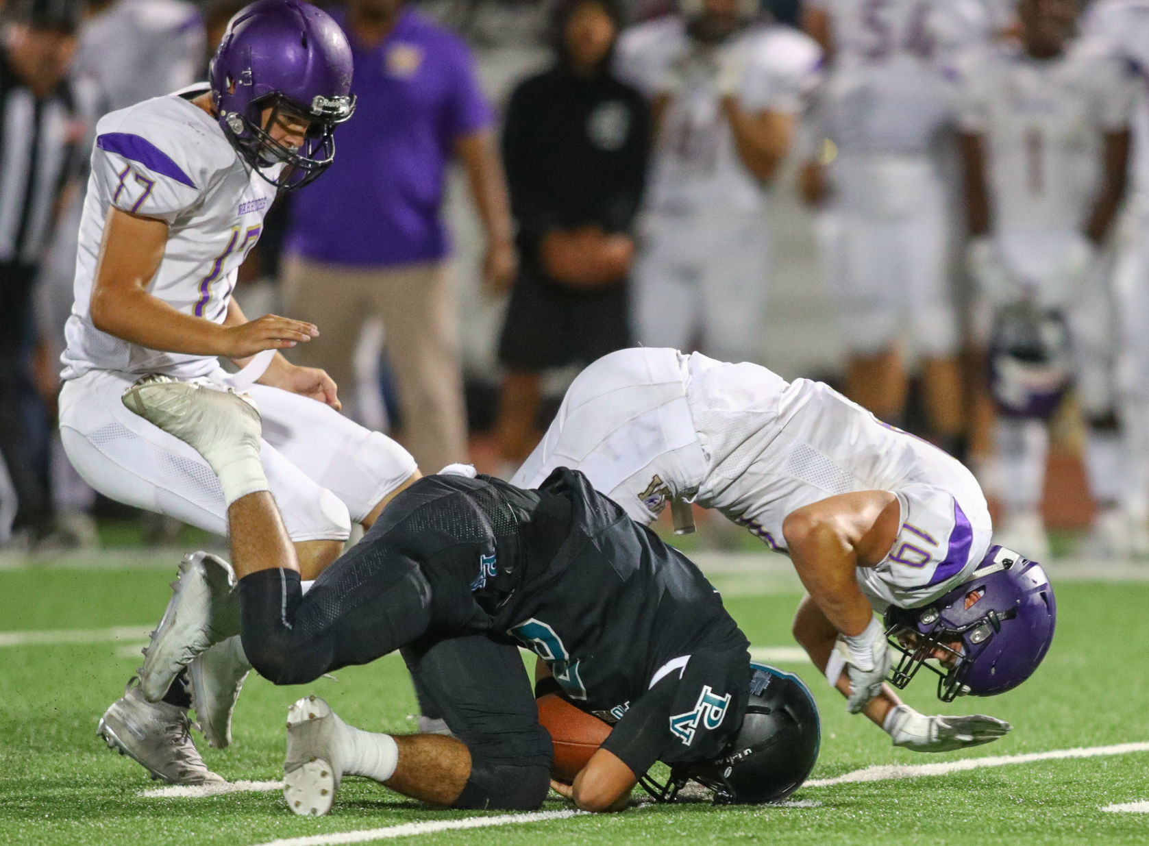 090619 FB Pioneer vs Righetti 19.jpg
